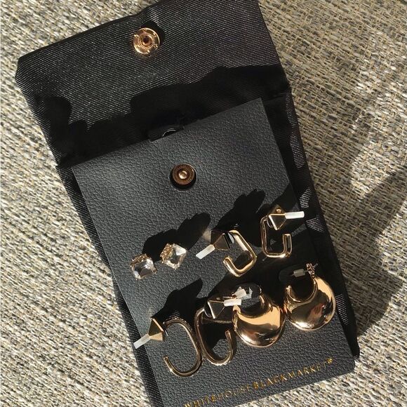 NWT WhiteHouse Black Market gift set of earrings - Picture 2 of 8